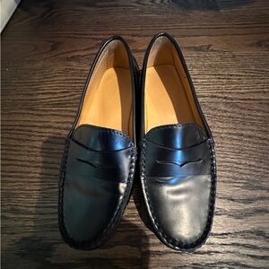 Tods Boys Black Leather Loafers size 32